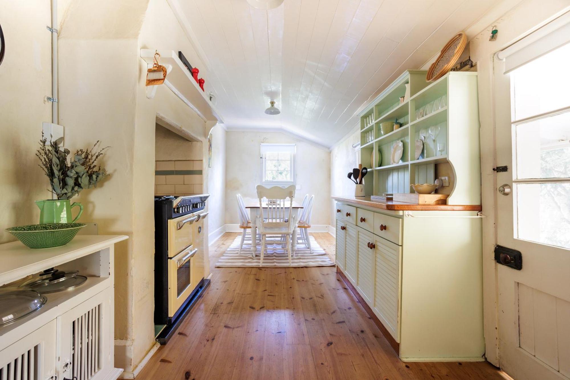 Wollaston House By The Bnb Collection แอลบานี ภายนอก รูปภาพ